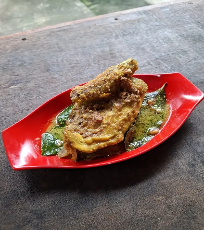 Ayam Lodho Kembang Pari Resto