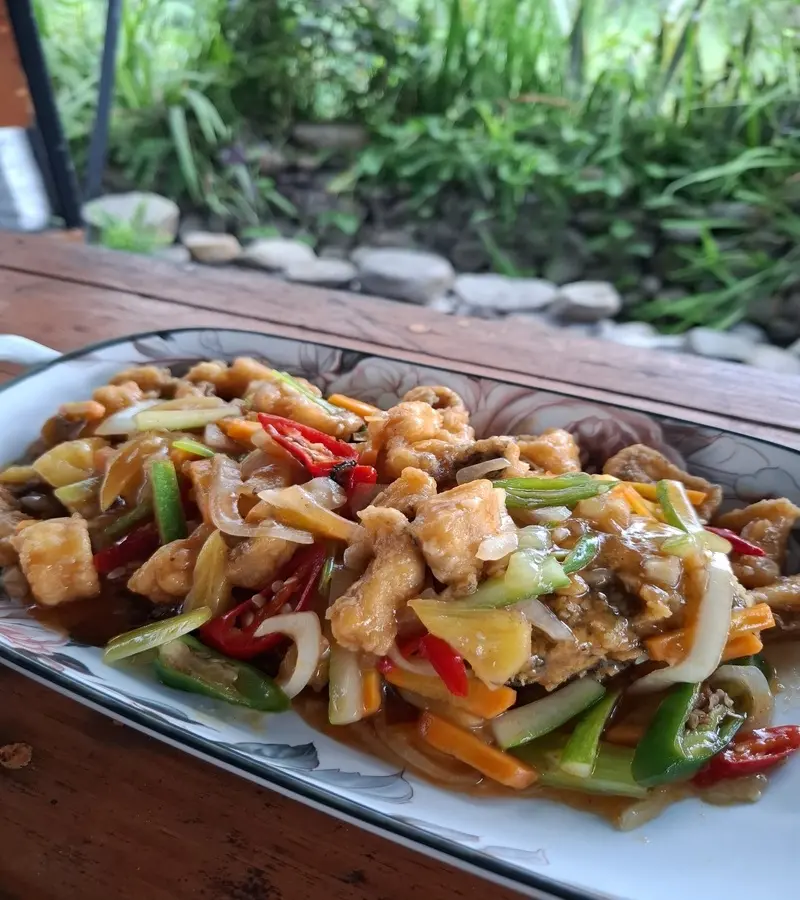 Gurame Asam Manis Kembang Pari Resto