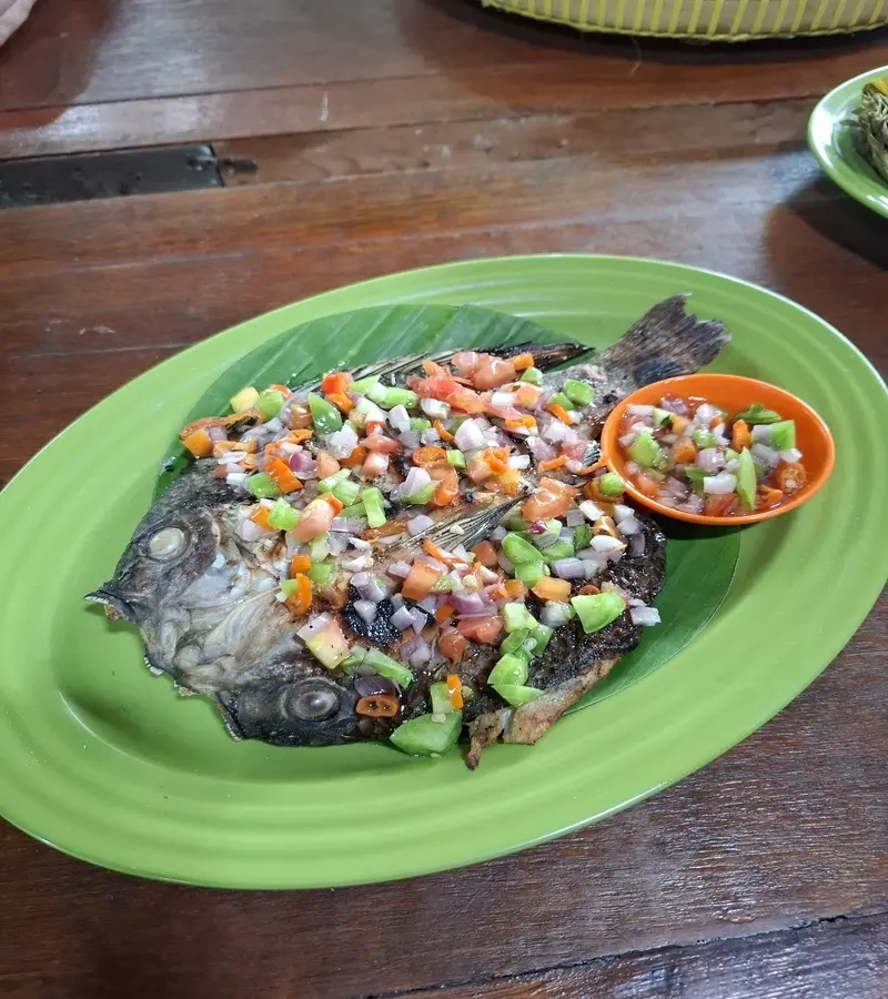 Nila Bakar Manado Kembang Pari Resto