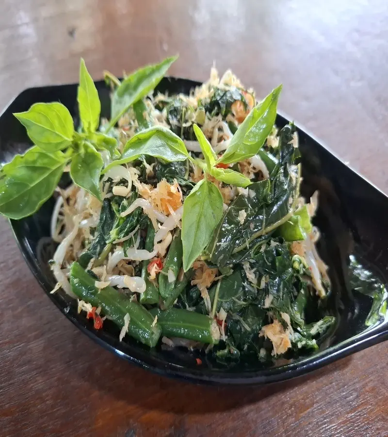 Urap kembang pari resto